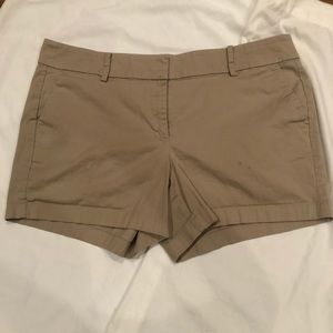 Ann Taylor City Short.